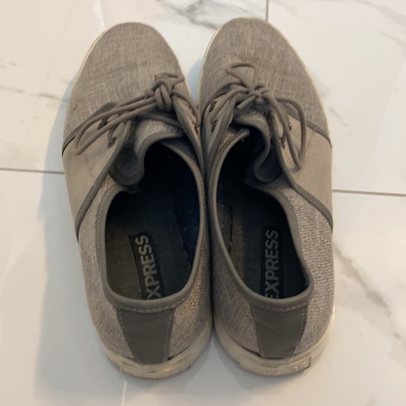 ⭐️ final sale Express Men’s Sneakers - Picture 3 of 6